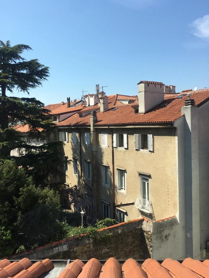 Ferienwohnung Mansarde Rive Triest Exterior foto