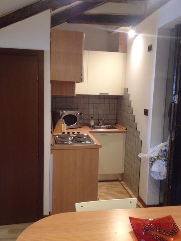 Ferienwohnung Mansarde Rive Triest Zimmer foto